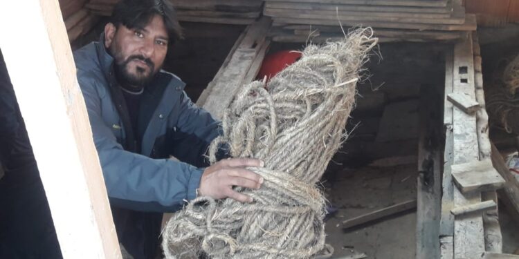 The Sinking Heritage: Houseboats of Kashmir on the Brink