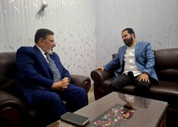 Kupwara: JKAP Constituency Incharge meets Altaf Bukhari