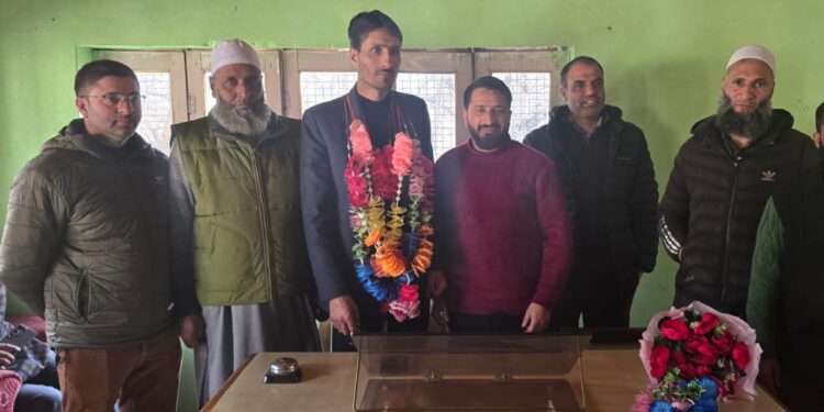 Mushtaq Ahmad Mir Assumes Charge as New ZEO Sogam