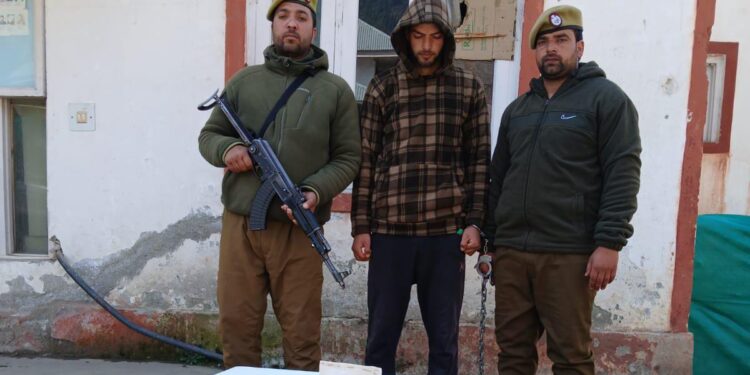 Kupwara Police Nabs Drug Peddler, Recovers Contraband in Lalpora