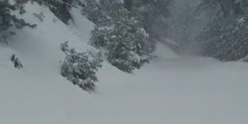 NC Pass Under 5-6 Feet of Snow; Avalanche Risk Halts Clearance Work