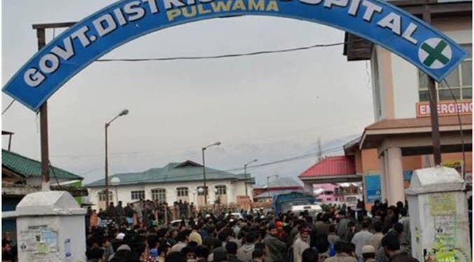 Pulwama Doctors Save Pregnant Woman and Unborn Child in Critical Condition