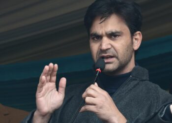 Heated Debate in J&Kashmir Assembly Over Waheed Parra’s  Allegations