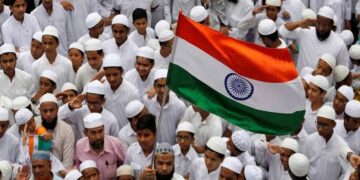 Waqf Amendment Bill 2025 Sparks Secularism Debate as Supreme Court Steps In